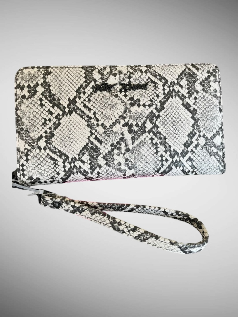 Betsey Johnson Animal Print Wristlet Wallet Zip Around NWT